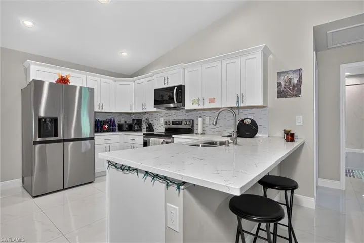 2701 Darlene Pl, Lehigh Acres, Florida 33971