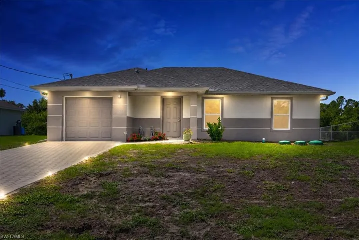 2701 Darlene Pl, Lehigh Acres, Florida 33971