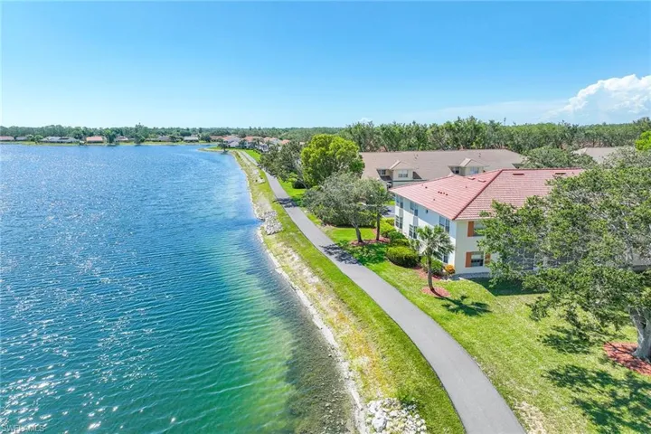 605  Squire  CIR, Naples, FL 34104
