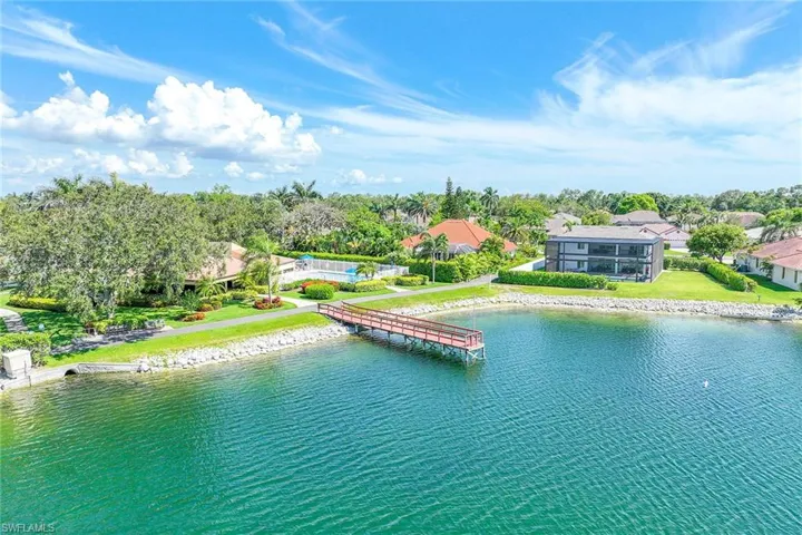 605  Squire  CIR, Naples, FL 34104
