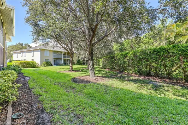 605  Squire  CIR, Naples, FL 34104