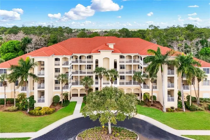 View of apartment building / complex