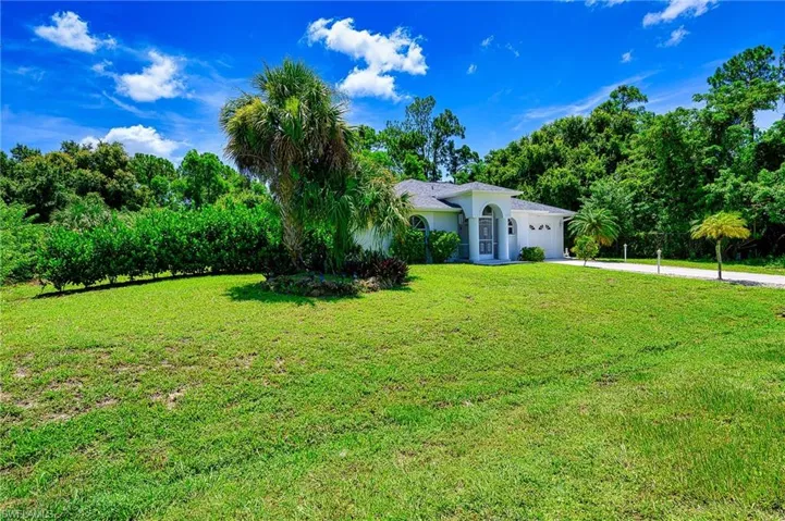 718  Canton  AVE, Lehigh Acres, FL 33972