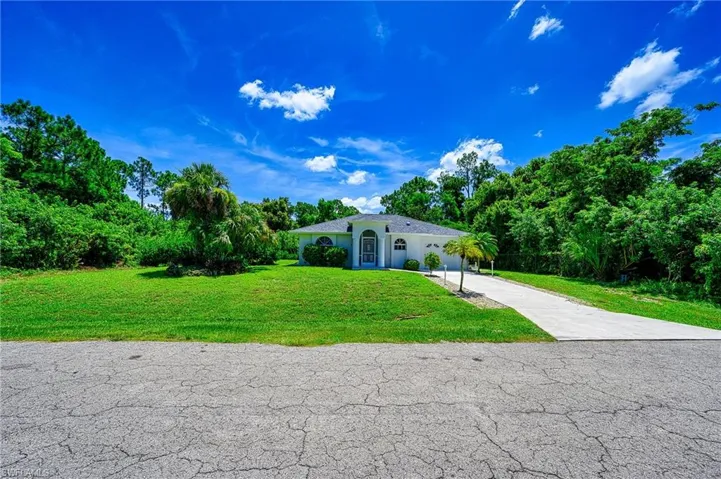 718  Canton  AVE, Lehigh Acres, FL 33972