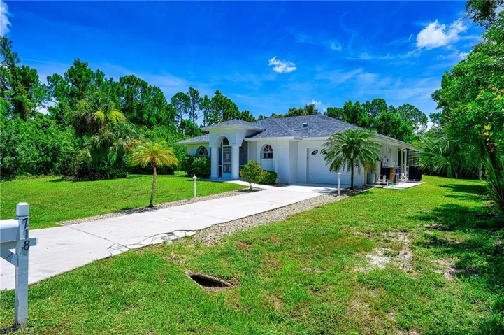718  Canton  AVE, Lehigh Acres, FL 33972