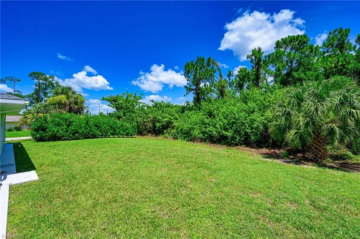718  Canton  AVE, Lehigh Acres, FL 33972