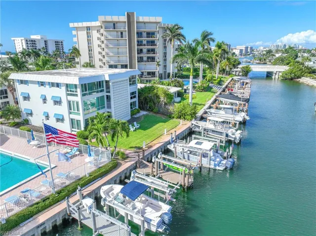 2100 Gulf Shore Blvd N 212, Naples, Florida 34102