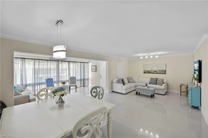 2100 Gulf Shore Blvd N 212, Naples, Florida 34102