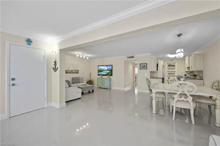 2100 Gulf Shore Blvd N 212, Naples, Florida 34102