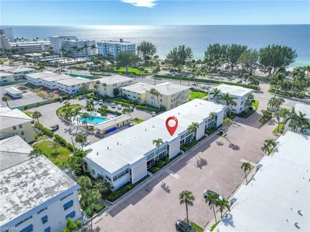 2100 Gulf Shore Blvd N 212, Naples, Florida 34102