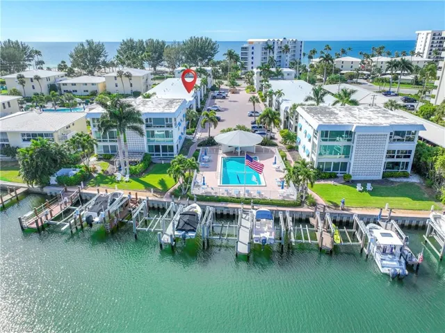 2100 Gulf Shore Blvd N 212, Naples, Florida 34102