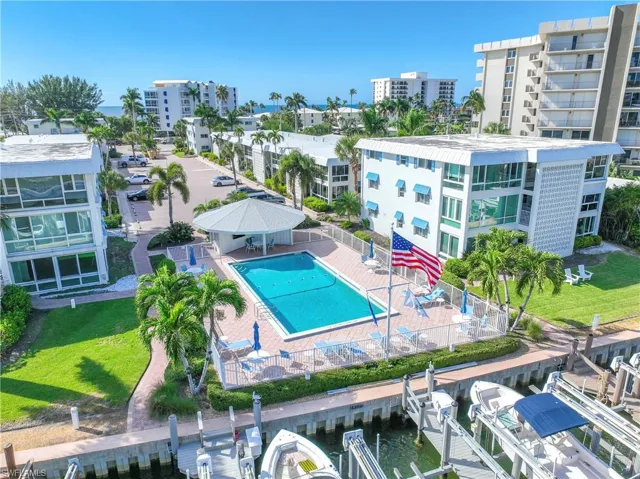 2100 Gulf Shore Blvd N 212, Naples, Florida 34102
