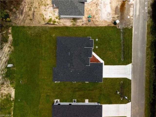 Aerial view of property and surrounding area