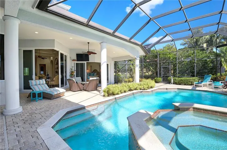 Oversized lanai