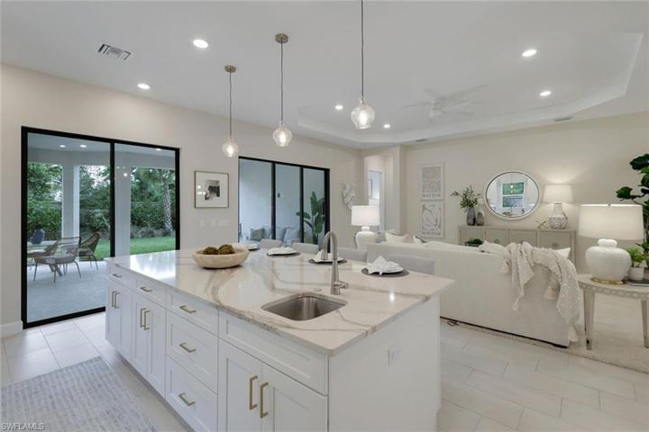 8868 Scarlotti PL, NAPLES FL 34119