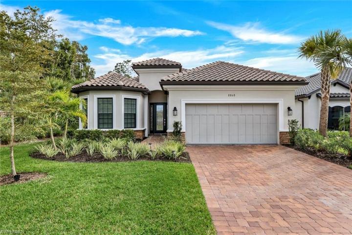 8868 Scarlotti PL, NAPLES FL 34119