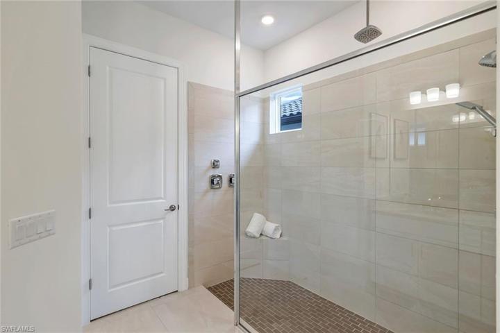8868 Scarlotti PL, NAPLES FL 34119