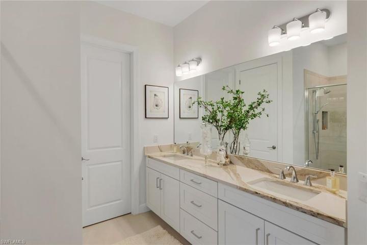 8868 Scarlotti PL, NAPLES FL 34119
