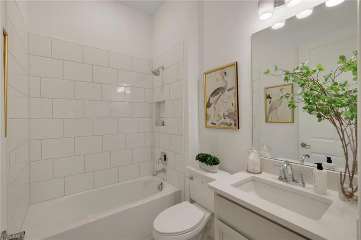 8868 Scarlotti PL, NAPLES FL 34119