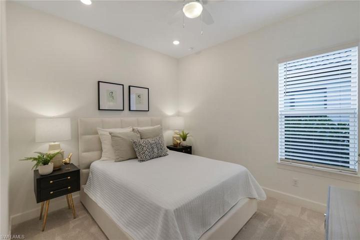 8868 Scarlotti PL, NAPLES FL 34119