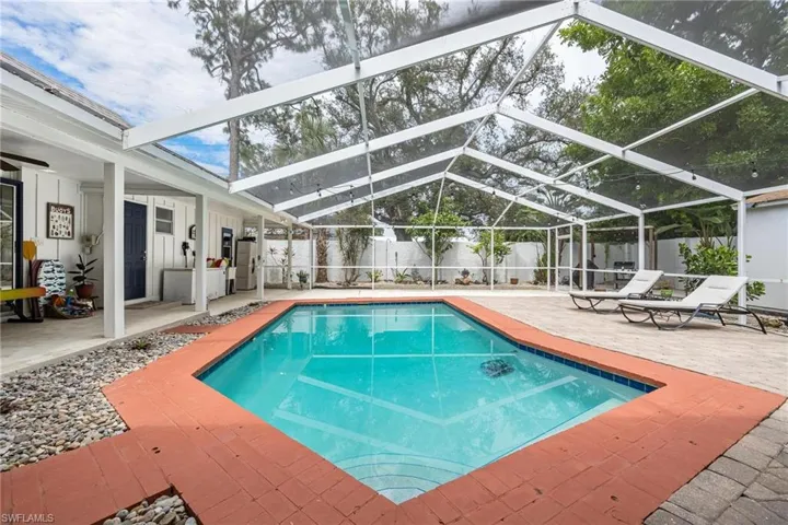 3923 Marvaez St, Fort Myers Fl 33901