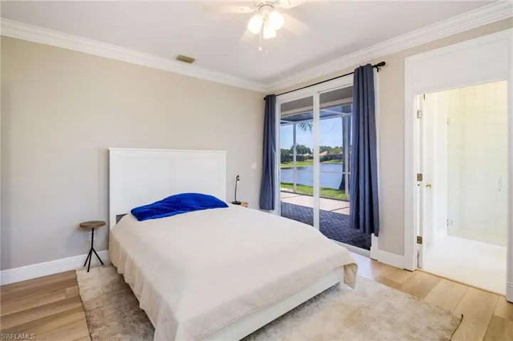 11723 Longshore Way E, Naples, Florida 34119