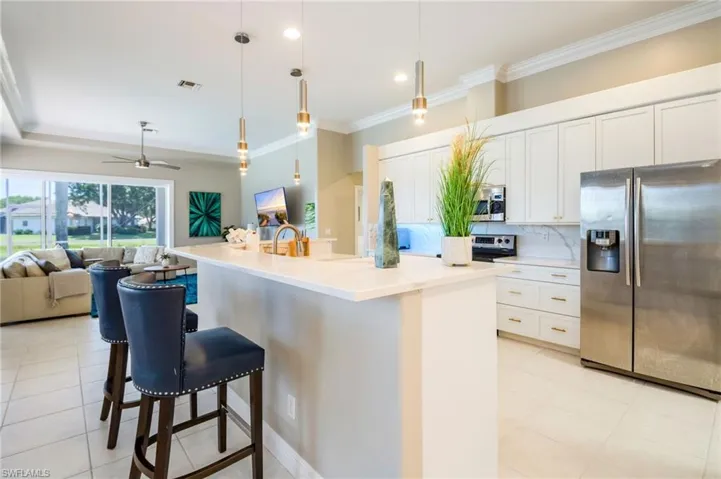 11723 Longshore Way E, Naples, Florida 34119