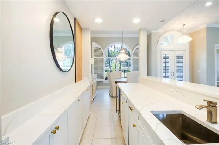 11723 Longshore Way E, Naples, Florida 34119