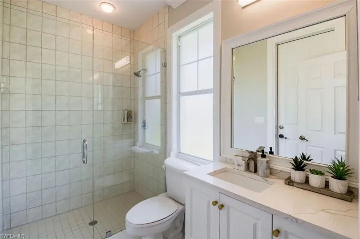 11723 Longshore Way E, Naples, Florida 34119