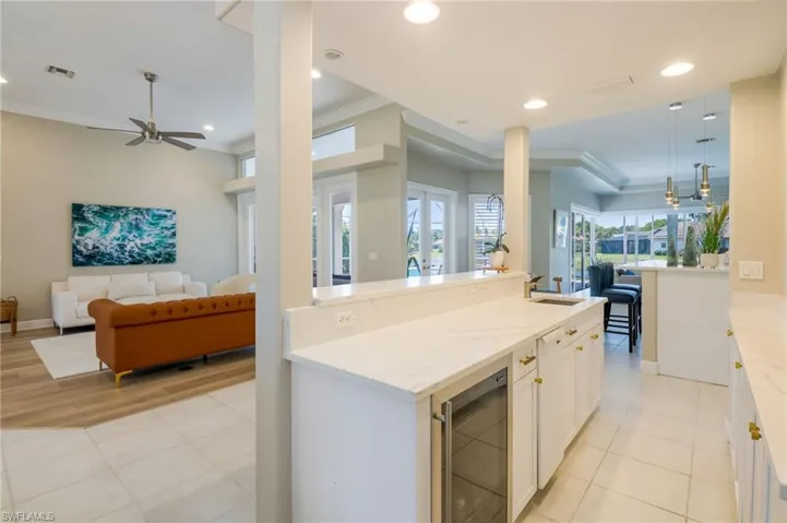 11723 Longshore Way E, Naples, Florida 34119