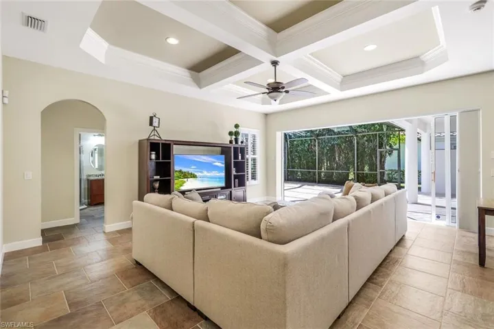 Pocketing sliders open to screened lanai