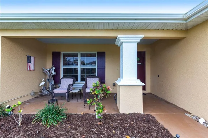 View of patio / terrace with covered porch