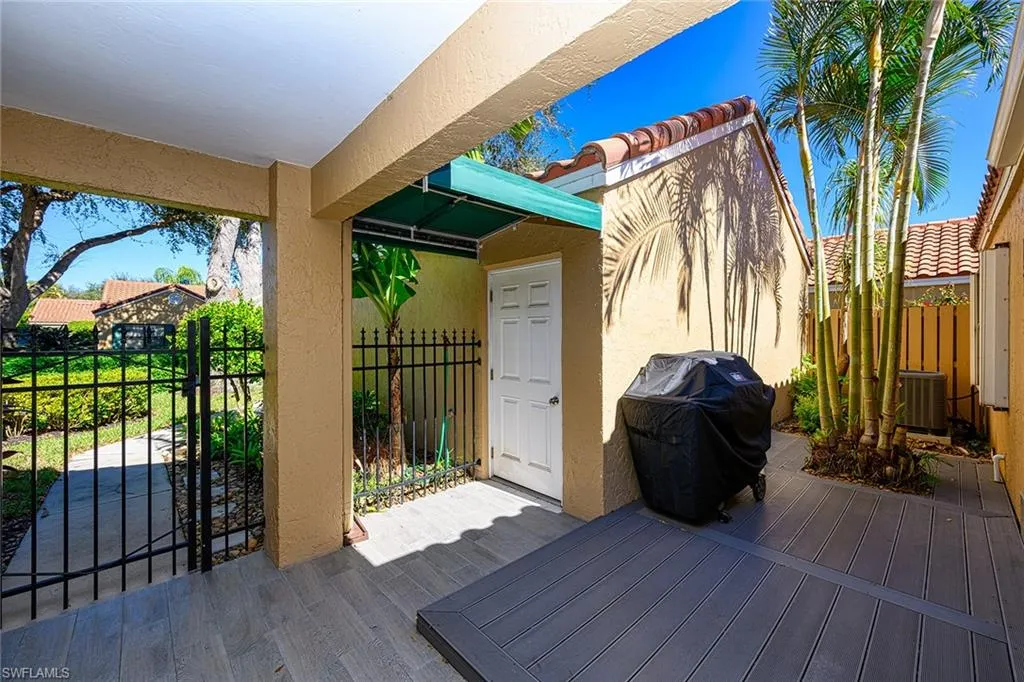 772 Reef Point CIR, Naples, FL 34108,224083369