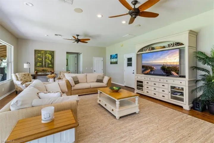 In-Law Suite living room