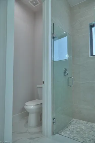 Master bath toilet