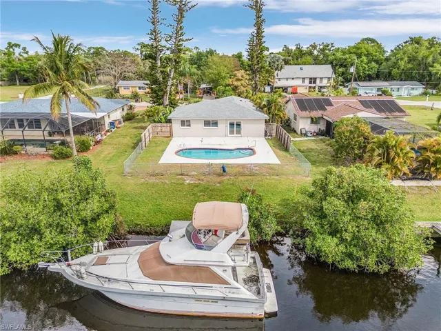 12317 River RD, FORT MYERS FL 33905