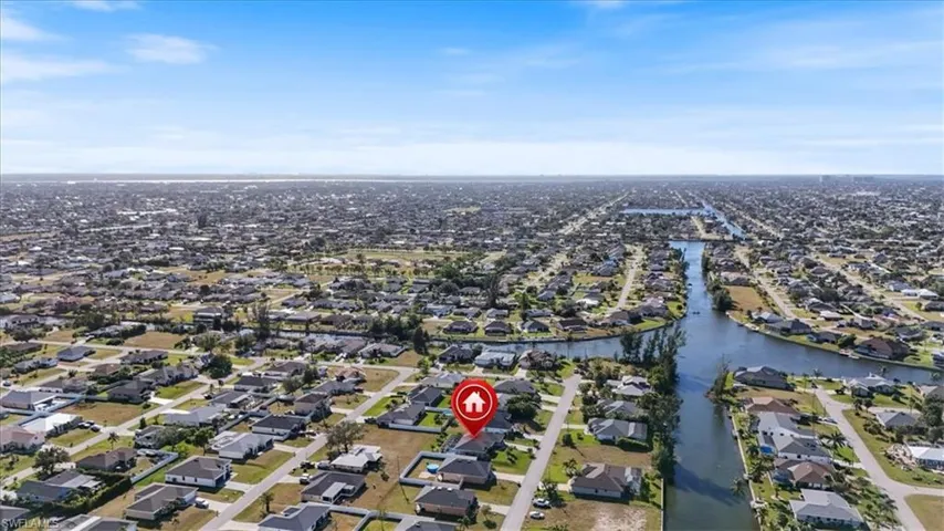 2713 SW 4th  PL, Cape Coral, FL 33914