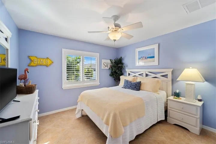 2713 SW 4th  PL, Cape Coral, FL 33914