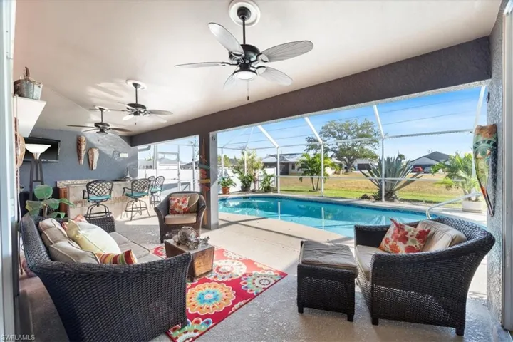 2713 SW 4th  PL, Cape Coral, FL 33914