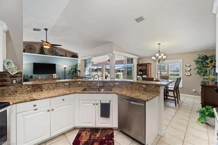 2713 SW 4th  PL, Cape Coral, FL 33914