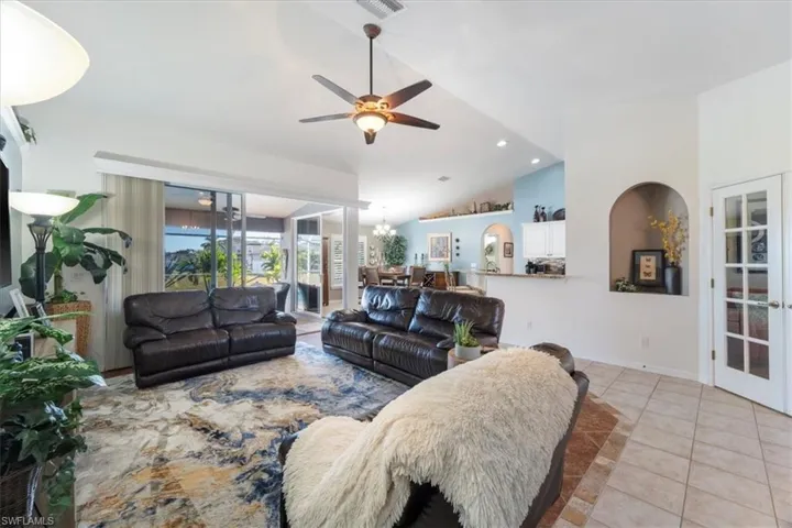 2713 SW 4th  PL, Cape Coral, FL 33914