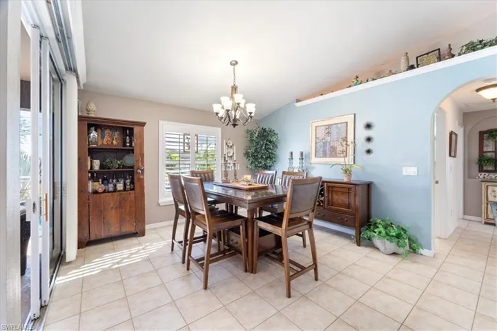 2713 SW 4th  PL, Cape Coral, FL 33914