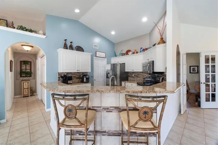 2713 SW 4th  PL, Cape Coral, FL 33914