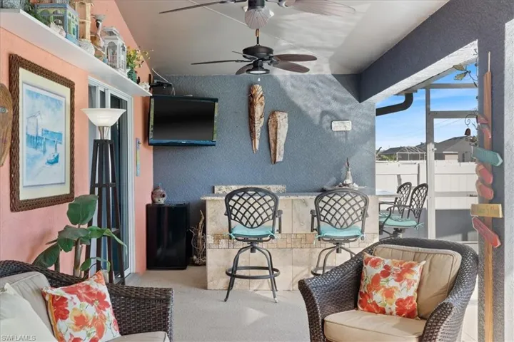 2713 SW 4th  PL, Cape Coral, FL 33914