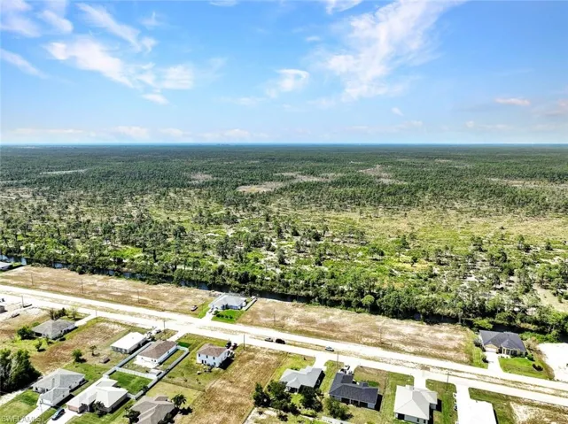 206  Wilmington  PKWY, Cape Coral, FL 33993