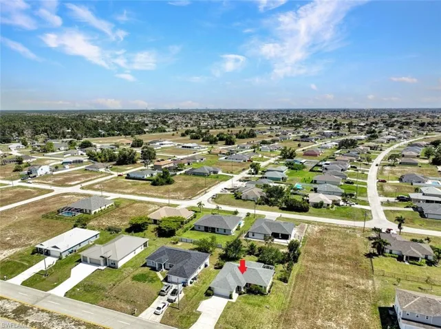 206  Wilmington  PKWY, Cape Coral, FL 33993