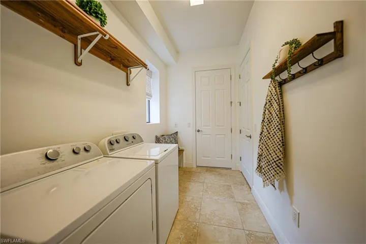 Utility Room with sink