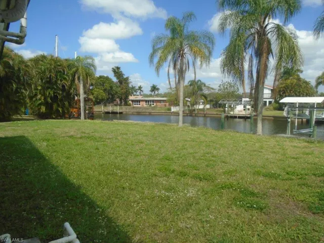 13868 Lazy Ln, Fort Myers, Florida 33905