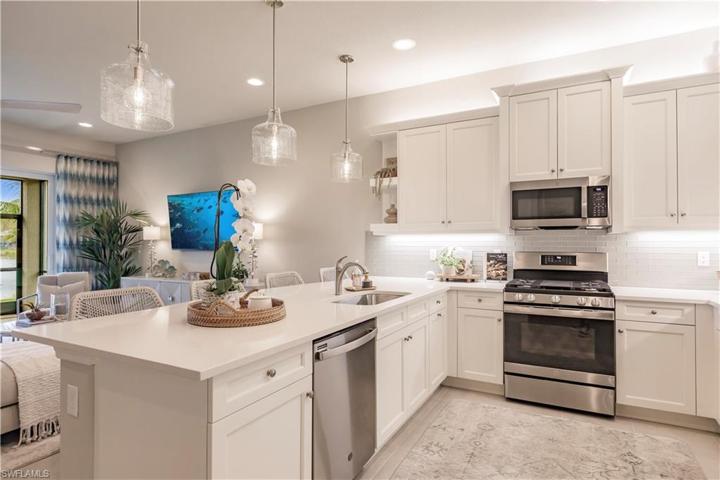 Did I mention the natural gas range?  Valencia Bonita is one of the few developments in S W FL that has it to offer.  I've had buyers choose this development for just that reason alone.  Wait till you see everything else VB has to offer.  Shall we continue on our tour?