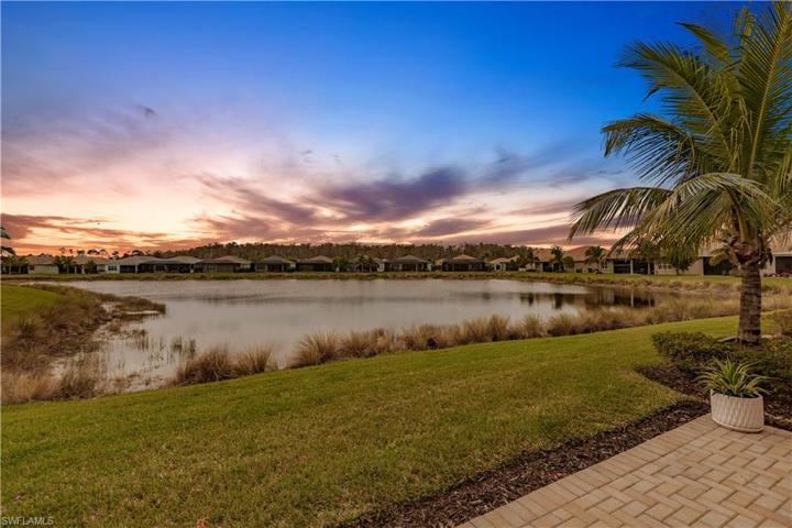 Hard as I try, it is impossible to put into words just what an incredible place this is.  I know.....built two different places in the development myself!